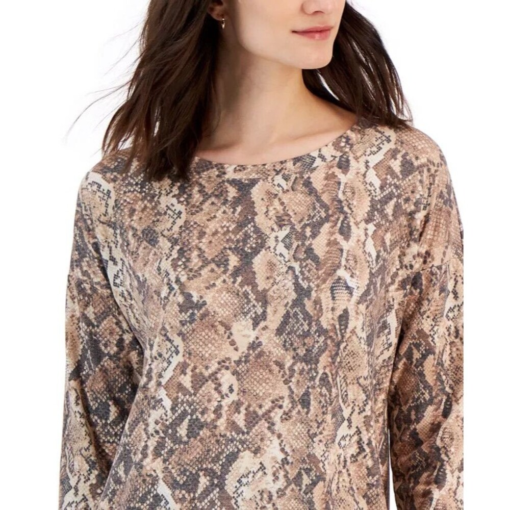 ID Ideology Women's Snake-Embossed Tulip-Hem Sweatshirt Chocolate Malt L